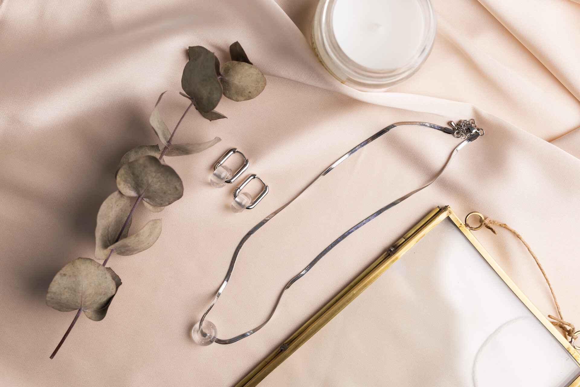 Как да подбирате подходящи стилове според формата на лицето